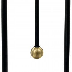 Lámpara de sobremesa, estilo retro, estructura metálica en acabado negro, con elementos de latón en acabado satinado.