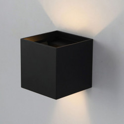 Aplique de pared para exterior, Serie Black Cube, estructura metálica en acabado negro, iluminación LED integrada, 6W