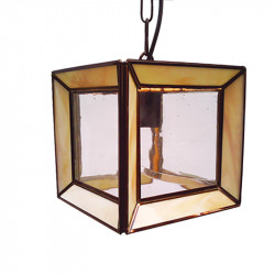 Lámpara de techo farol, estilo granadino, armazón metálico en acabado dorado, 1 luz, con difusor de cristales.